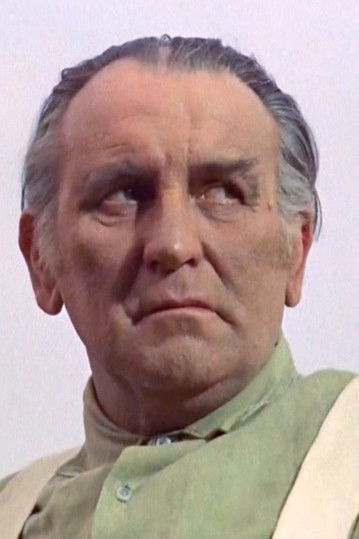 Ugo Ballester as Journalist (uncredited)