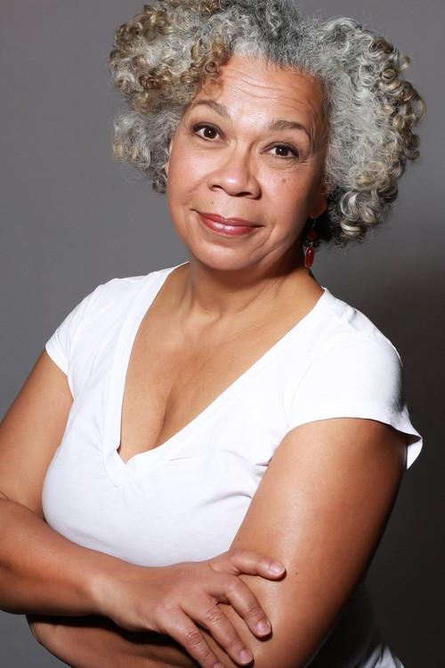 Obeida Benavides as Betty