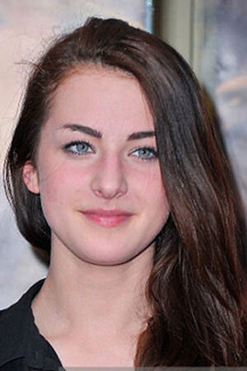 Athalia Routier as Sarah