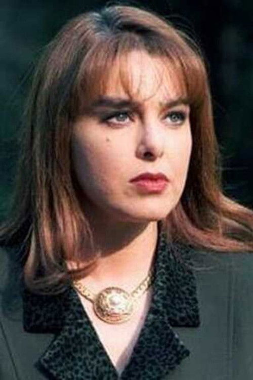 Jessica Jurado as Patricia de Bracho