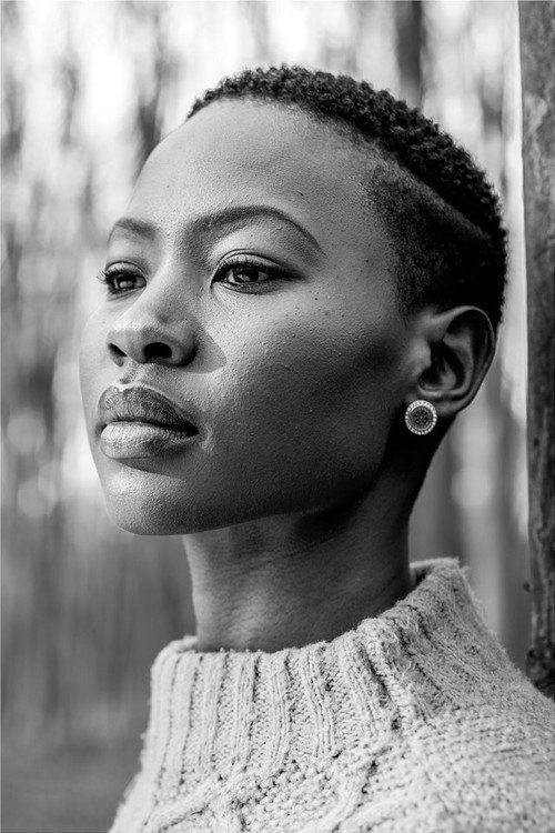 Gladys Kyot as Wealthy Woman