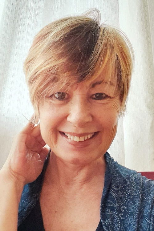 Lourdes Bicudo as Lili