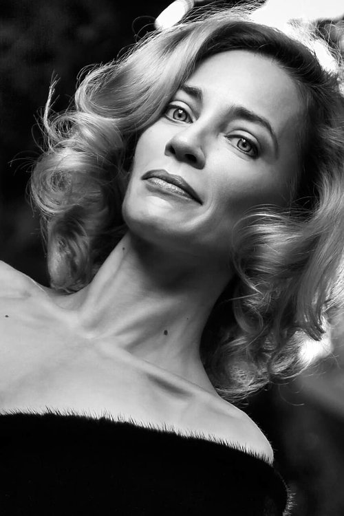 Umbra Colombo as James' Mother