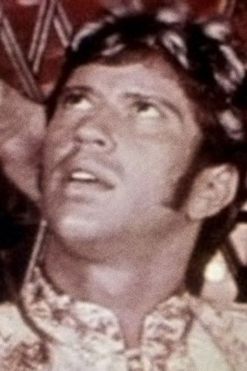 Rudy Thomas Foley as Queen Bee