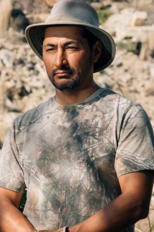 Baha Mahmutov as Self