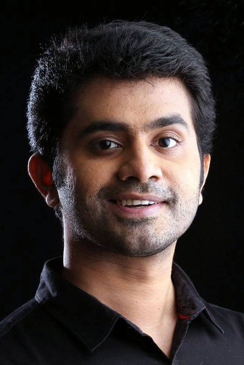 Vishnu Vinay as Gopi Krishnan