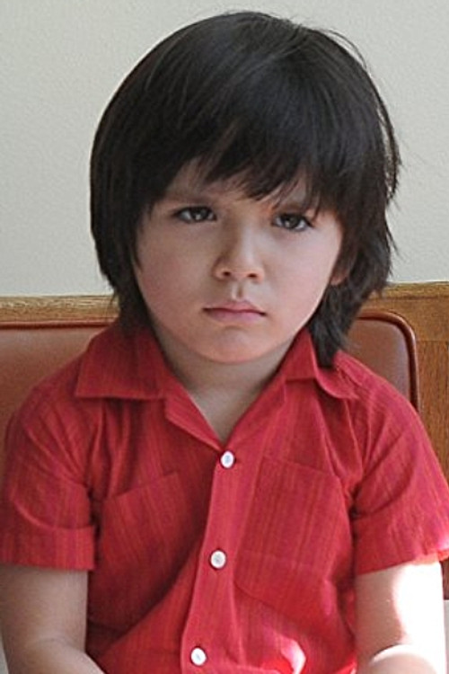 Rock Duer as Kevin Khatchadourian, Toddler
