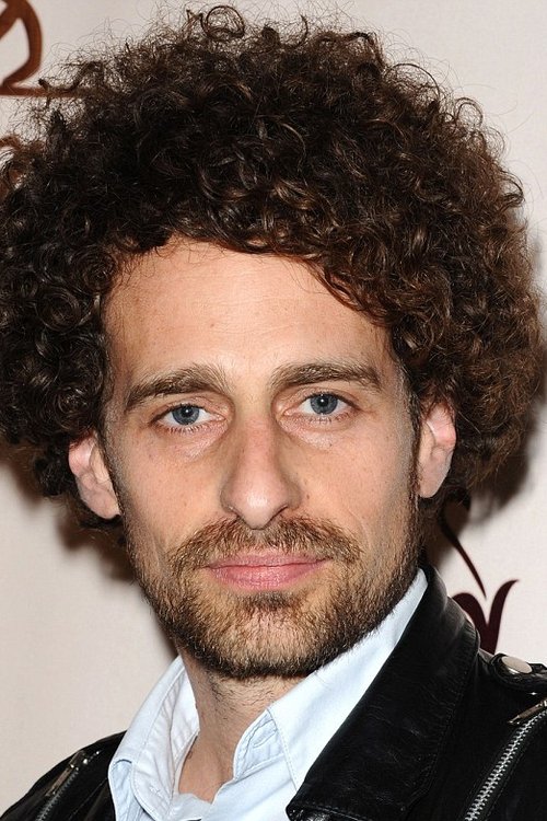 Isaac Kappy as Garfunkel