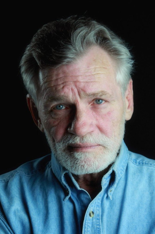 James DeForest Parker as William Cashel