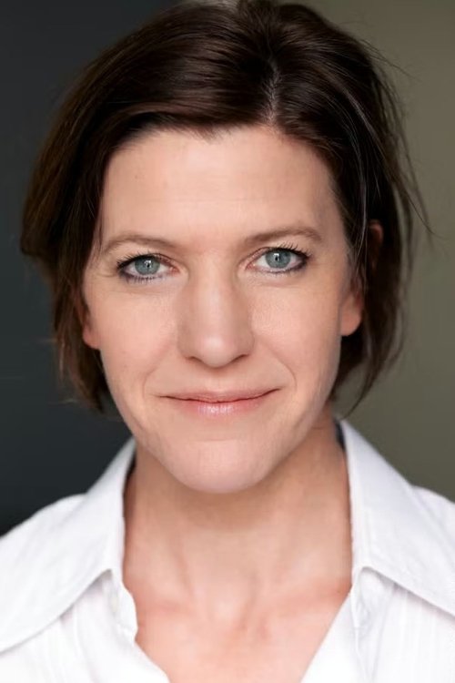 Hélène Pierre as Rose Chevrion