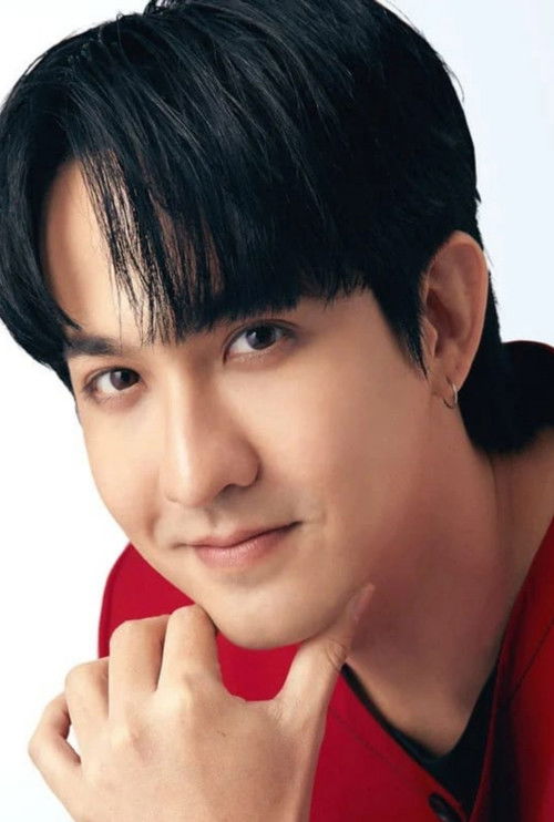 Leo Saussay as Patrick