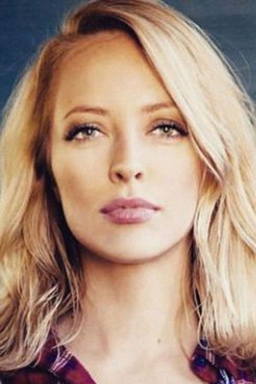 Elizaveta Brazis as девушка лёгкого поведения в леопардовом платье