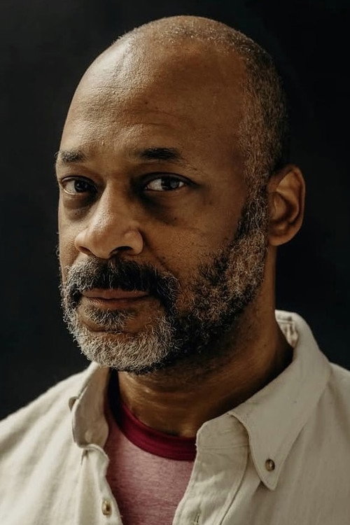 Brace Evans as Detective Joseph