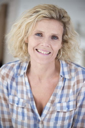 Nathalie Mann as Louise de Charenconnay