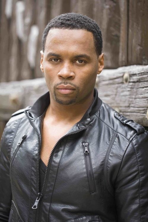 Kamal Moummad as Hakim Tafer