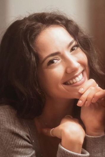 Noemi Bertoldi as Dr. Lombardi