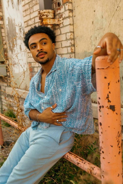 Jachin Liké as Dante