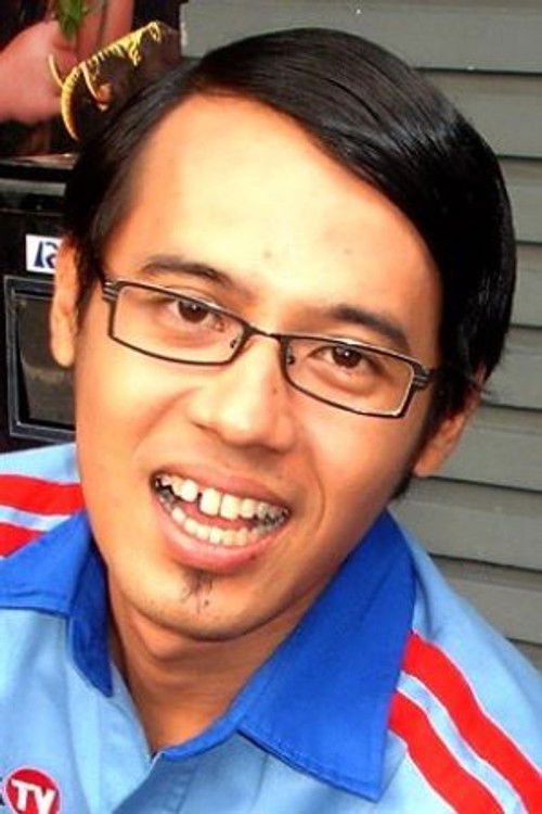 Aditya Sayuti as Sayuti