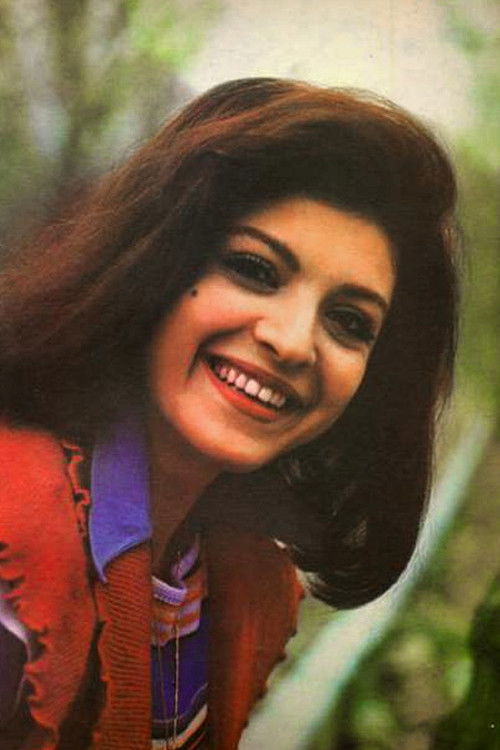 Aylin Vigen as Bahar