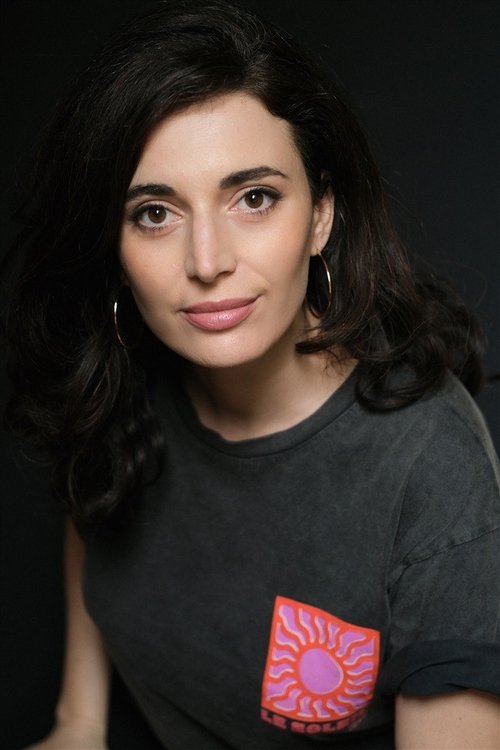 Valentine Atlan as Mrs. Colette Bentolila