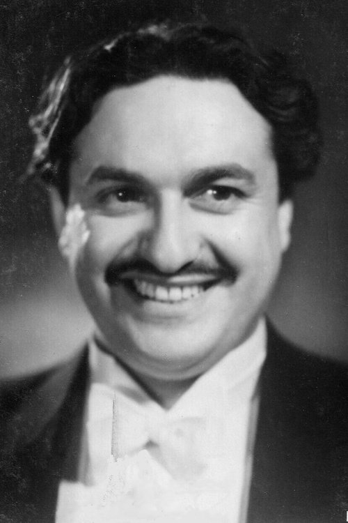 Leonard Steckel as Major Dr. Kresin, Distriktarzt