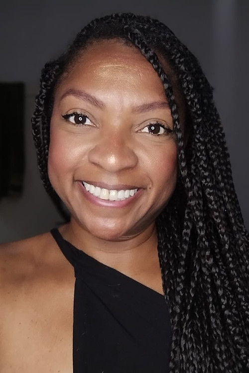 Paula Souza as Júlia