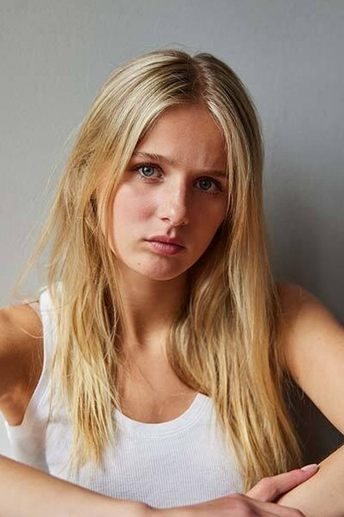 Lieselotte Voß as Jule