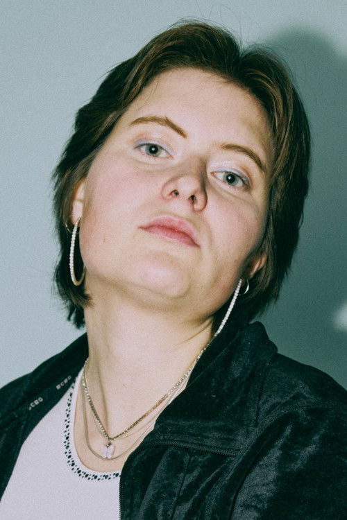 Johanna Kinnock as Sig selv