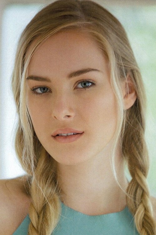 Emma Bellomy as Holly