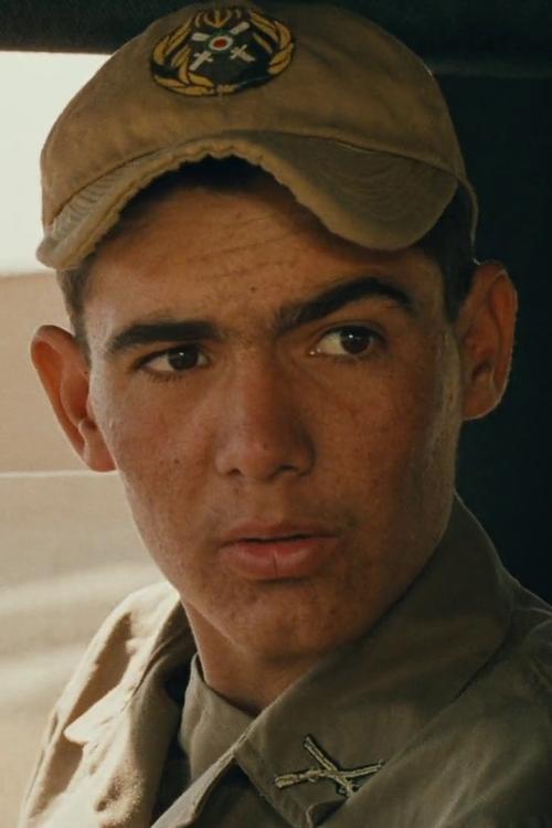 Safar Ali Moradi as Soldier