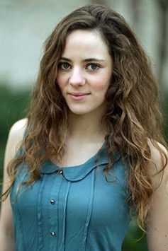 Charlotte Noiry as Lucie