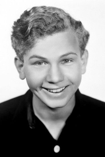 Frankie Thomas as Bob Lewis