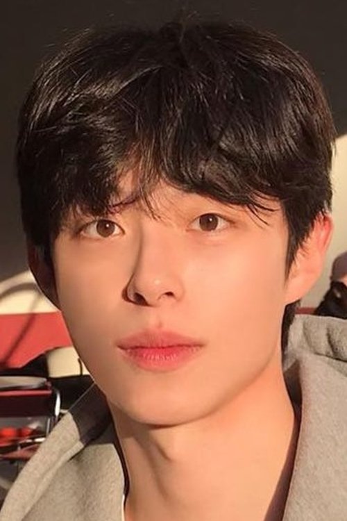 Park Dong-ju as Han Dong-ha