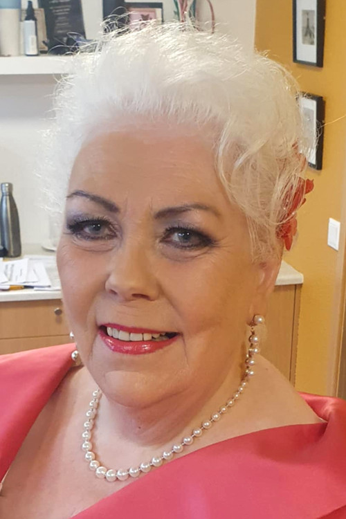 Elín Ósk Óskarsdóttir as Elín