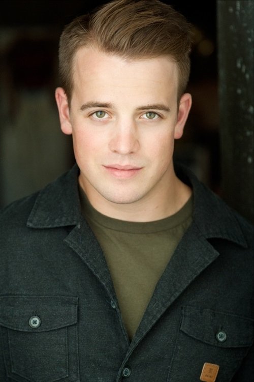 Gavin Langelo as Richie