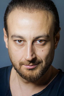 Lebip Gökhan as Hamdi