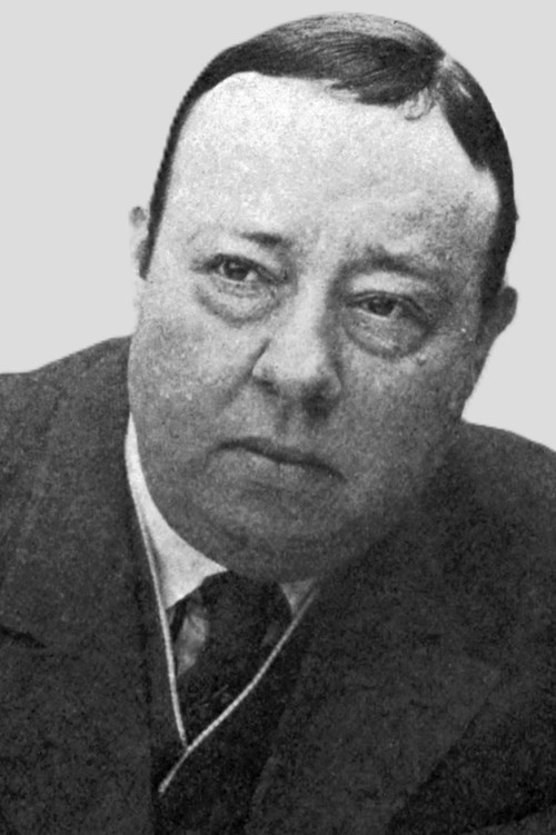 Jean C. Havez as Man Getting Off Elevator (uncredited)