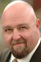 Brian Keith Russell as Ray Salter