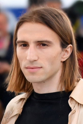 Baptiste Pinteaux as Olivier