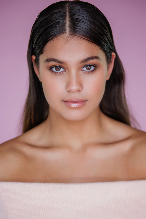 Alexa Curtis as Jordan