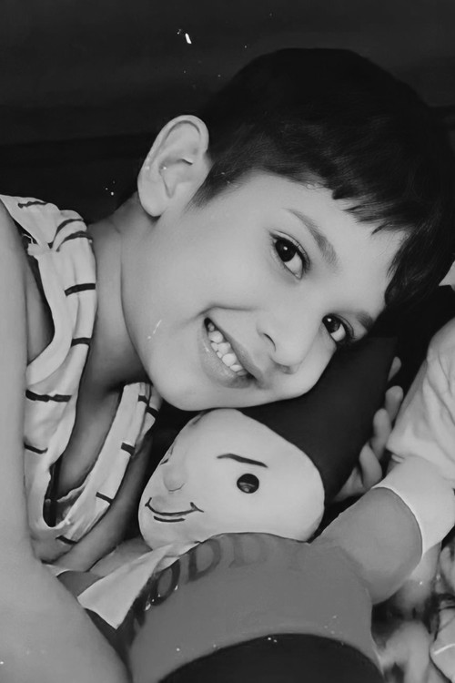 Vinayak Verma as Vinay