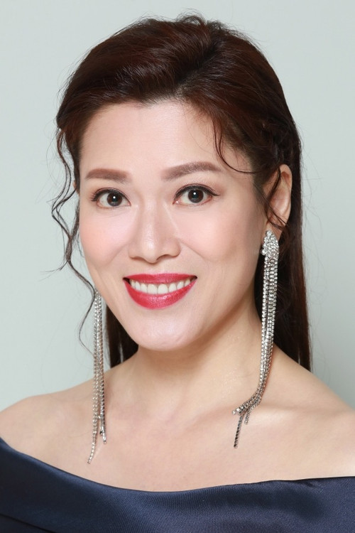 Mandy Lam Suk Man as Wisteria's Gang Member