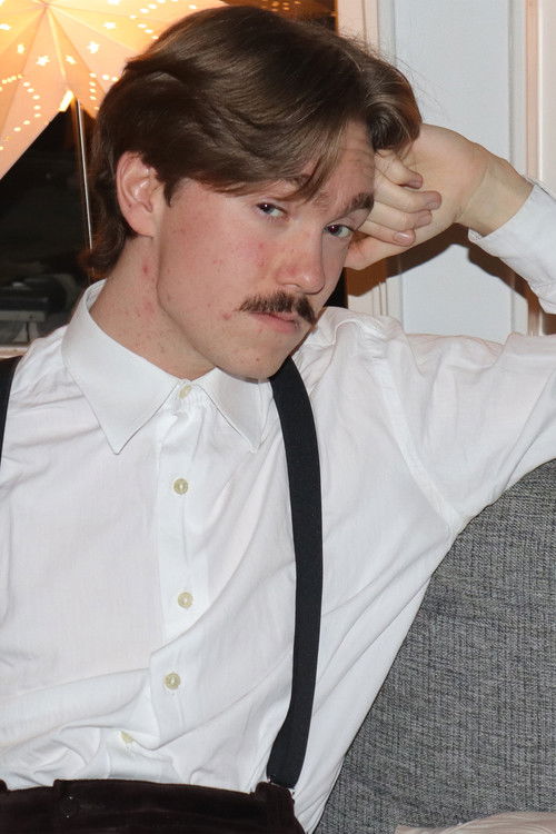 Melvin Hedlund as Robo-Doc