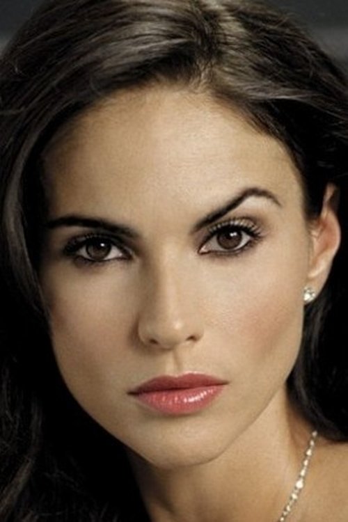 Ramona Bădescu as una commensale al veglione