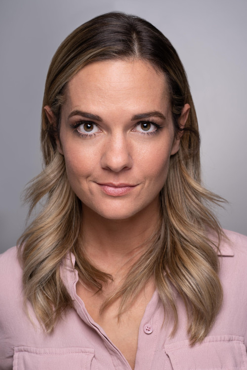 Jyllian Petrie as Jyllian