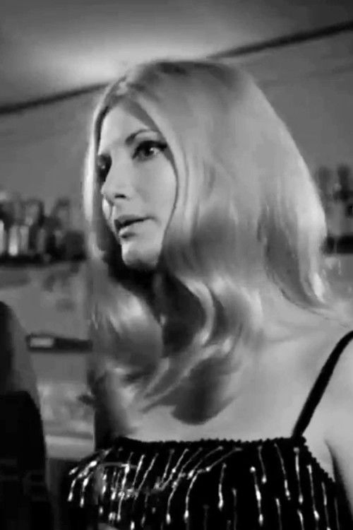 Tereza Vlandi as Toula