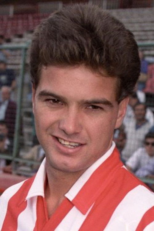 Luis García as Self