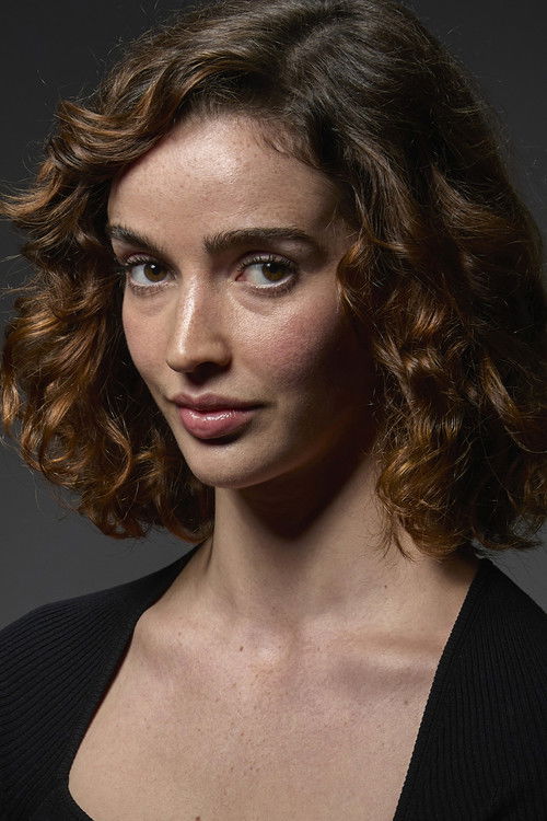 Leonor Alecrim as Sara