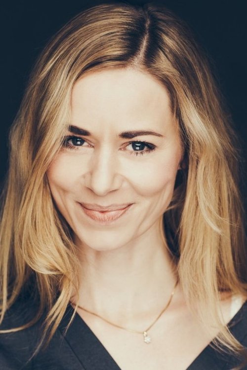 Therese Damsgaard as Anita