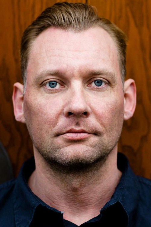 Marko Dyrlich as Harry Gernauer